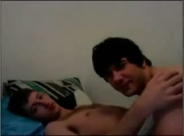 boys in love - FULL VID @ LOCALAMATEURSEXTUBE . COM